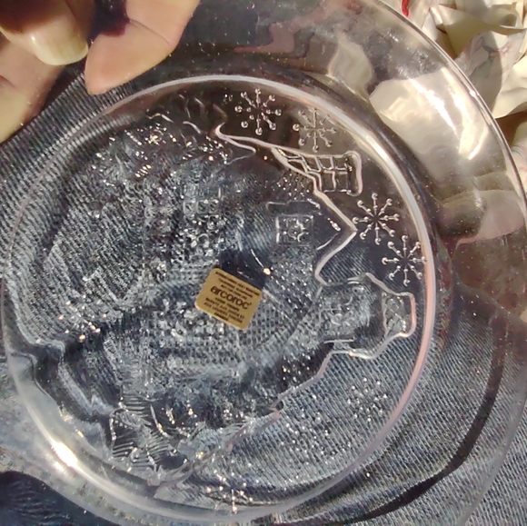 Arcoror Christmas plates etched set of 4 never used NWT - Picture 6 of 10